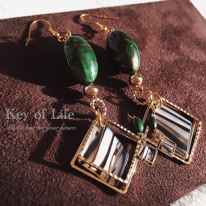 イタリア製グリーンマーブルピアス/イヤリング